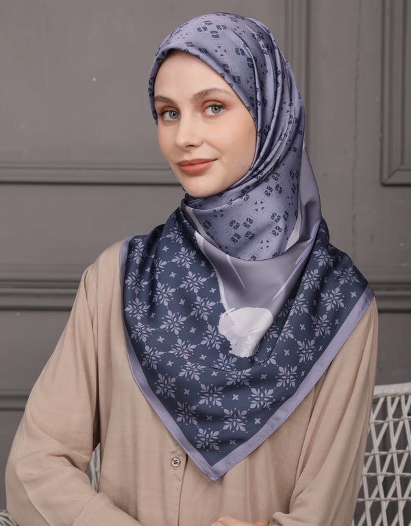 CARYS SQUARE SCARF (AZURE BLUE)